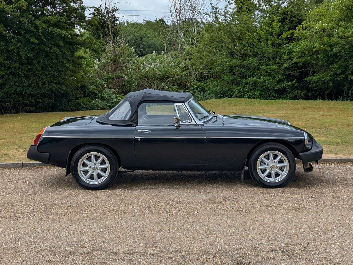 <p>1978 MG B ROADSTER</p>