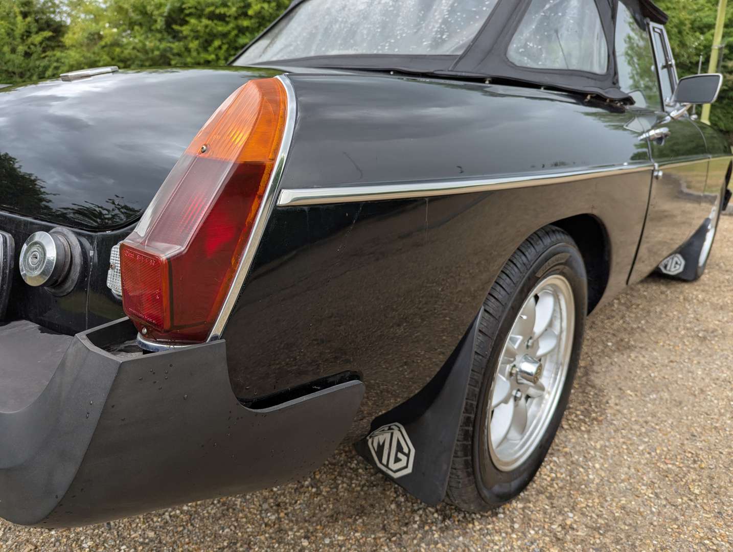 <p>1978 MG B ROADSTER</p>