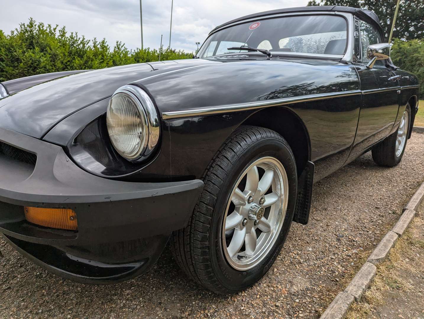 <p>1978 MG B ROADSTER</p>