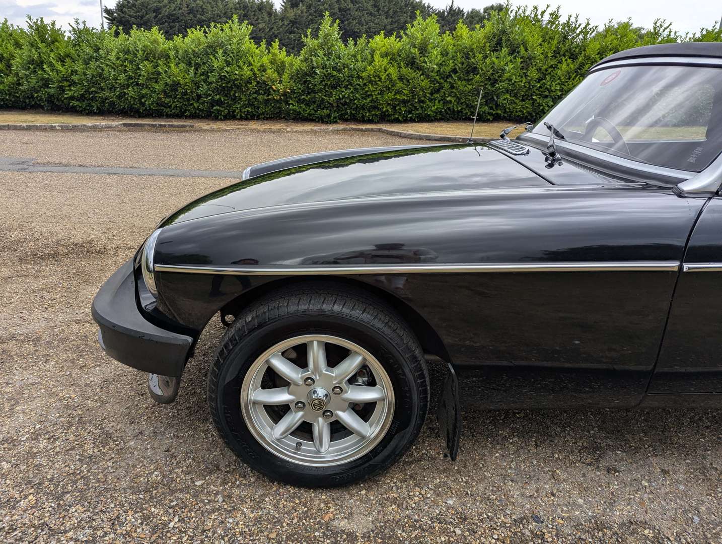 <p>1978 MG B ROADSTER</p>
