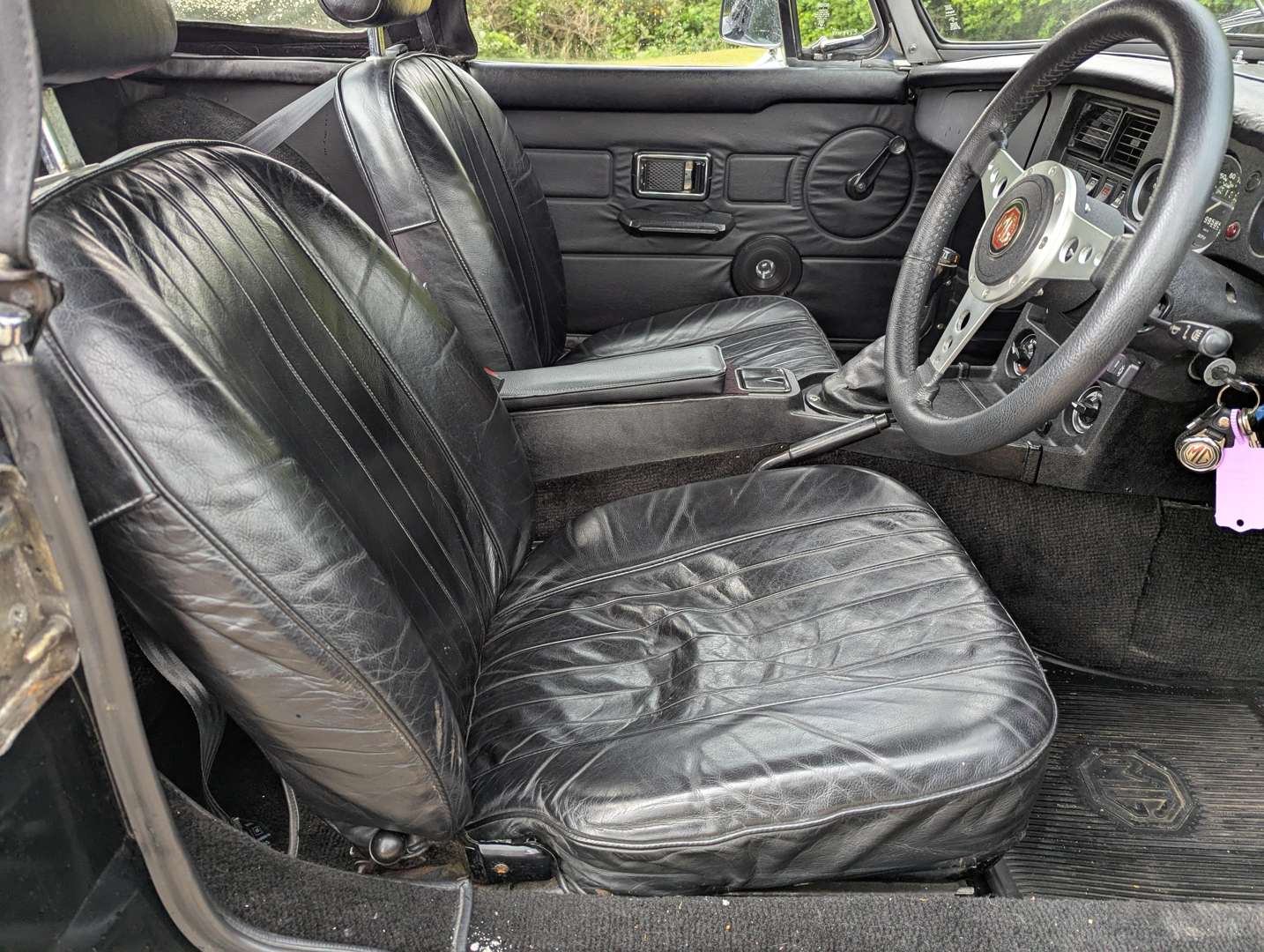 <p>1978 MG B ROADSTER</p>