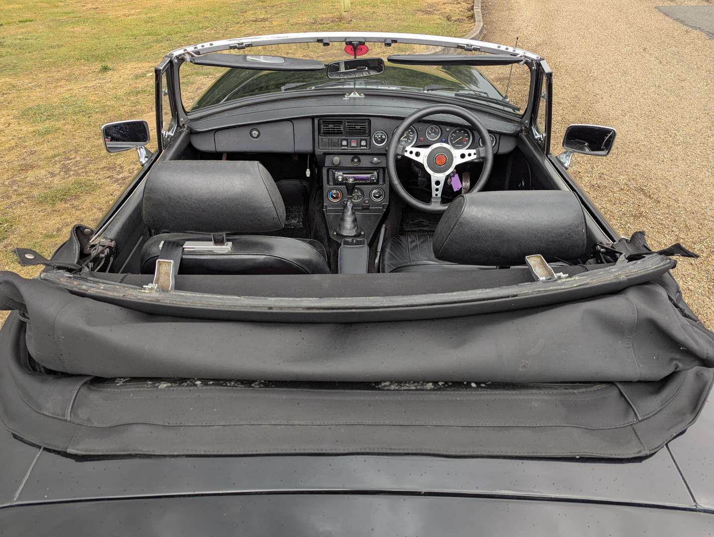 <p>1978 MG B ROADSTER</p>