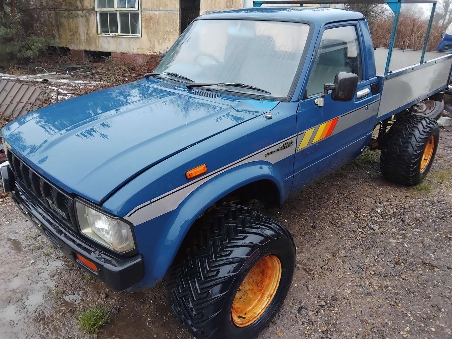 <p>1983 TOYOTA HI-LUX</p>
