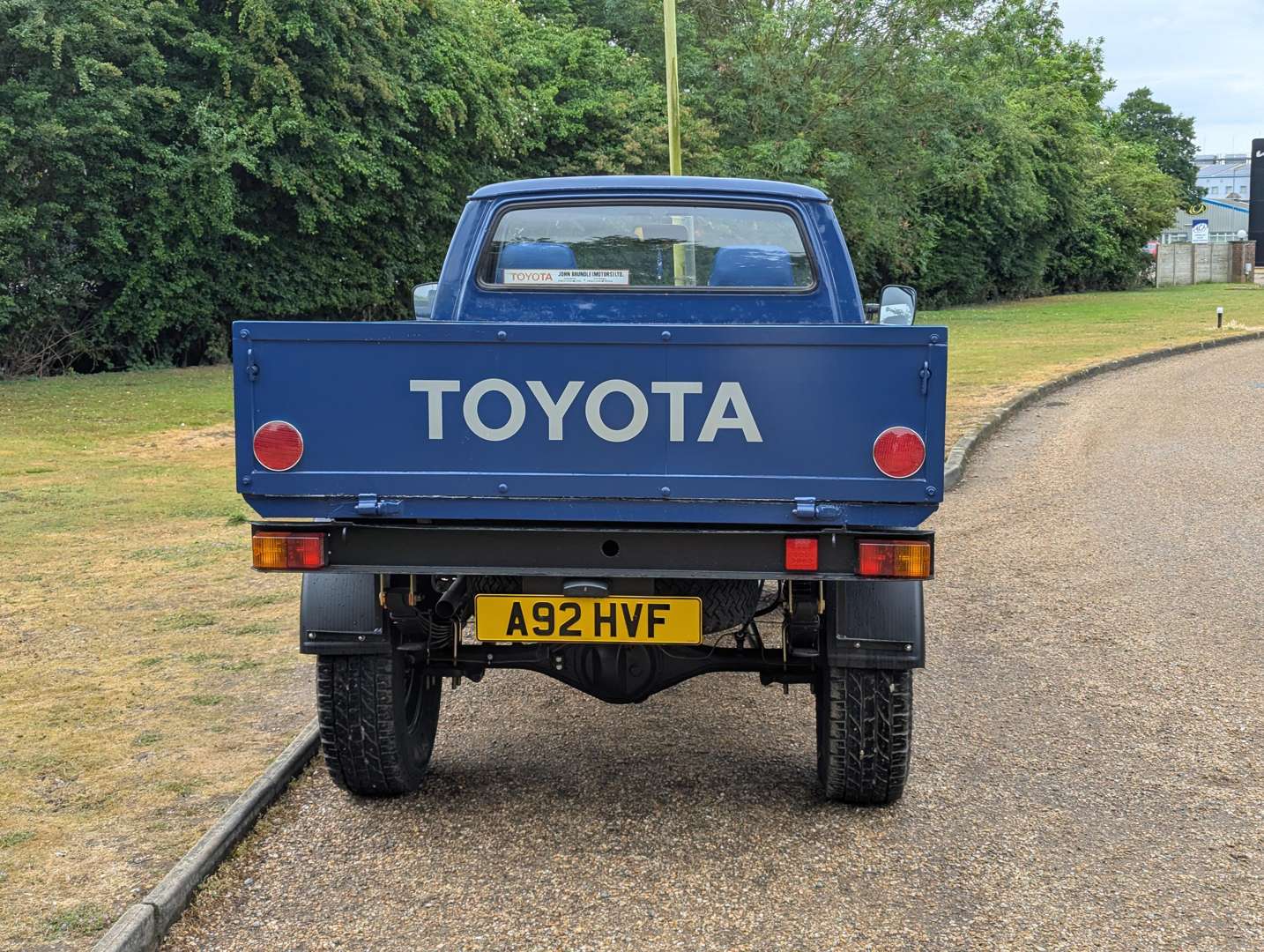 <p>1983 TOYOTA HI-LUX</p>