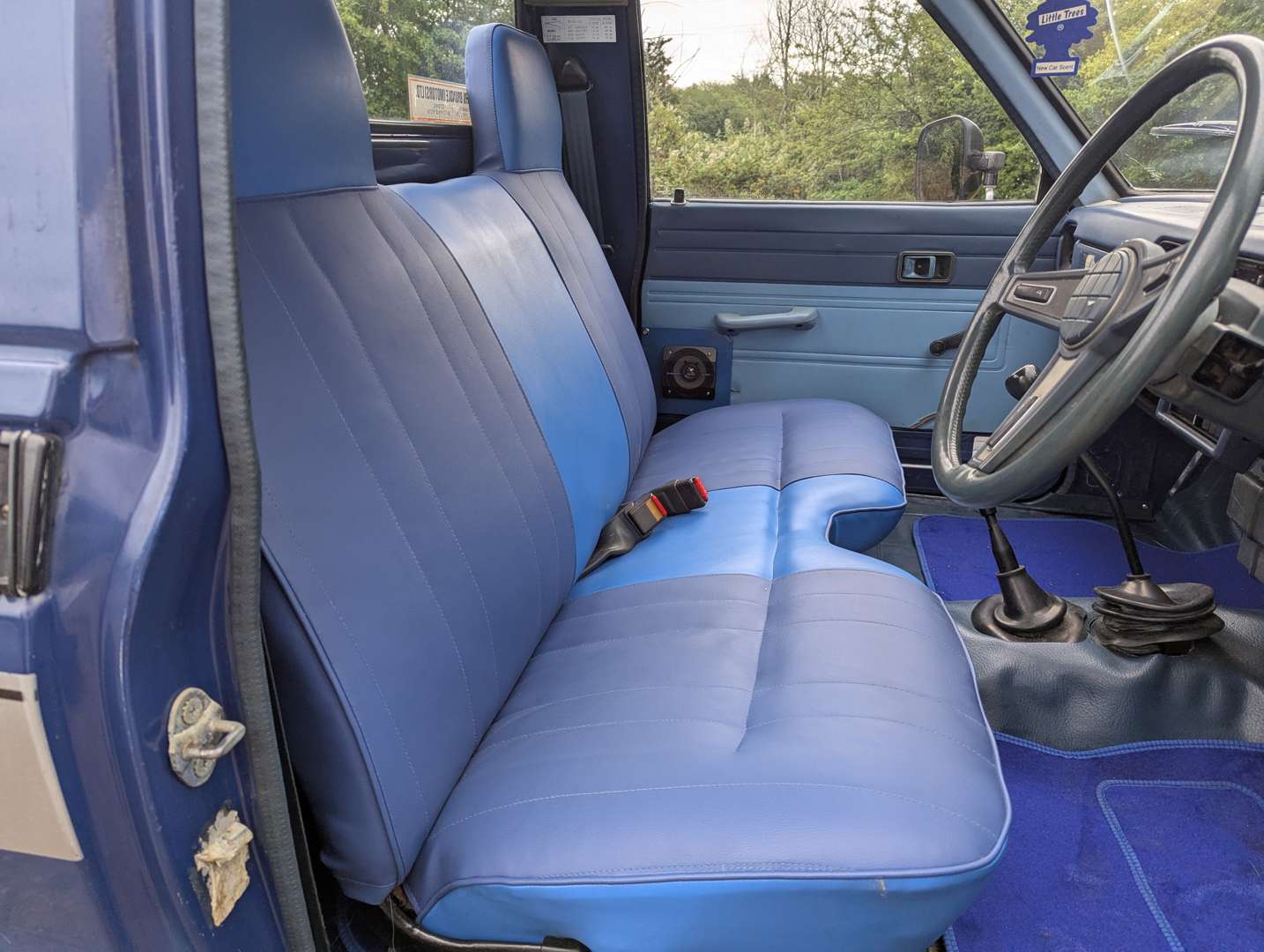 <p>1983 TOYOTA HI-LUX</p>