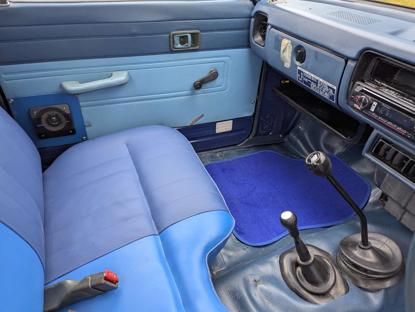 <p>1983 TOYOTA HI-LUX</p>