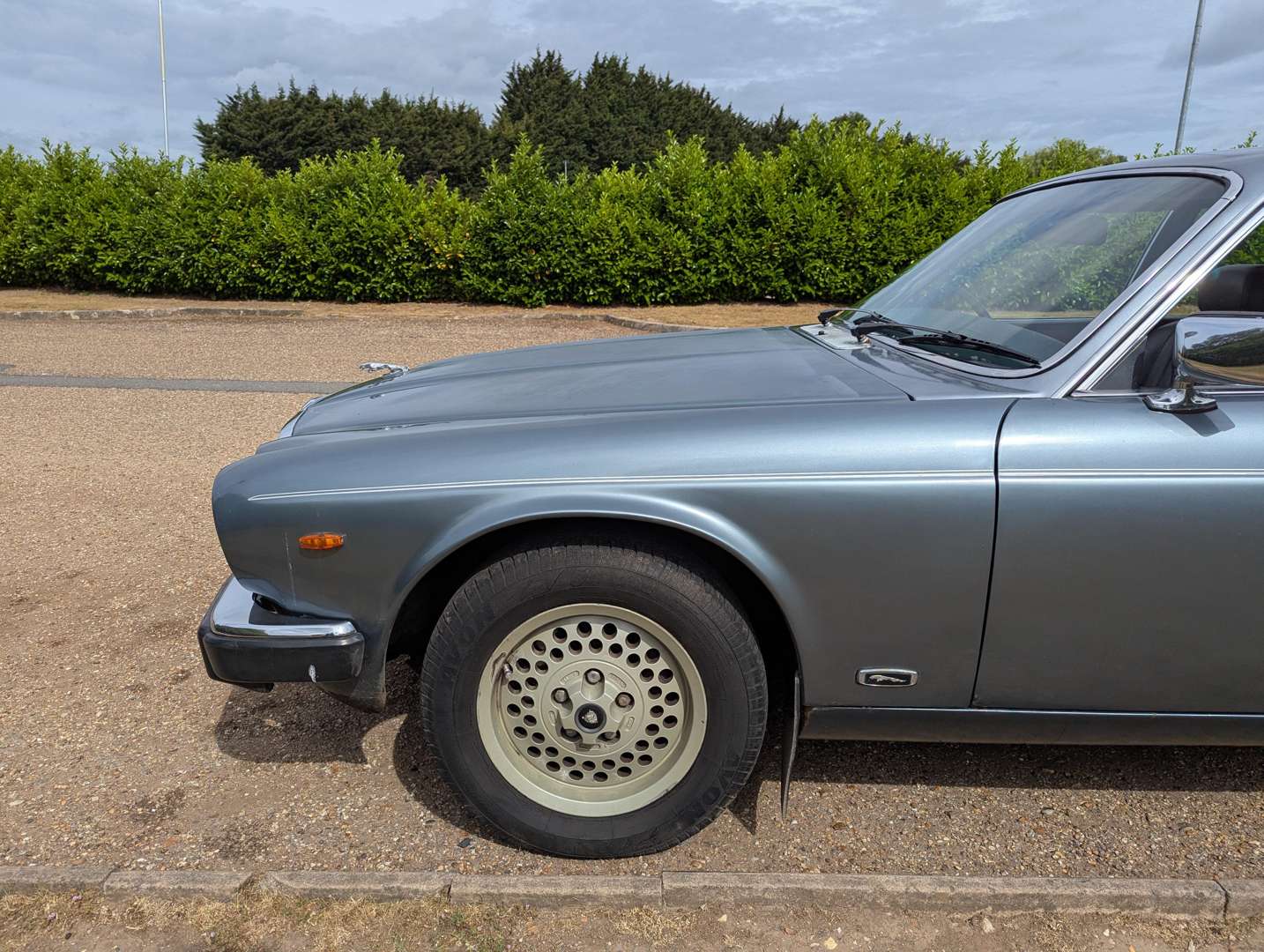 <p>1986 JAGUAR XJ6 SOVEREIGN 4.2 AUTO</p>