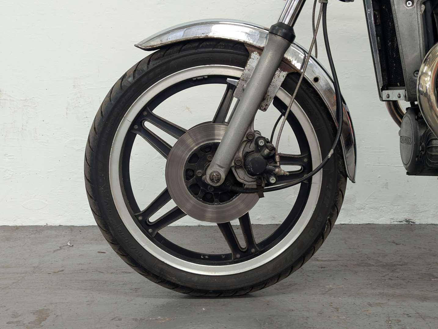 <p>1980 HONDA CX 500 DELUXE</p>
