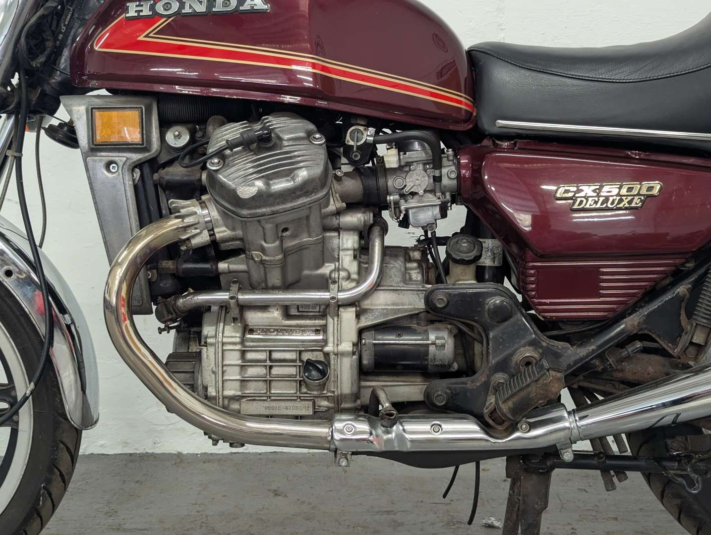 <p>1980 HONDA CX 500 DELUXE</p>