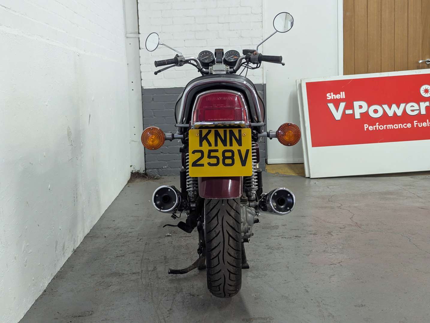 <p>1980 HONDA CX 500 DELUXE</p>