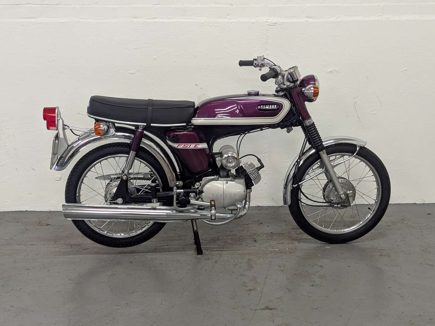 <p>1974 YAMAHA FS1E</p>