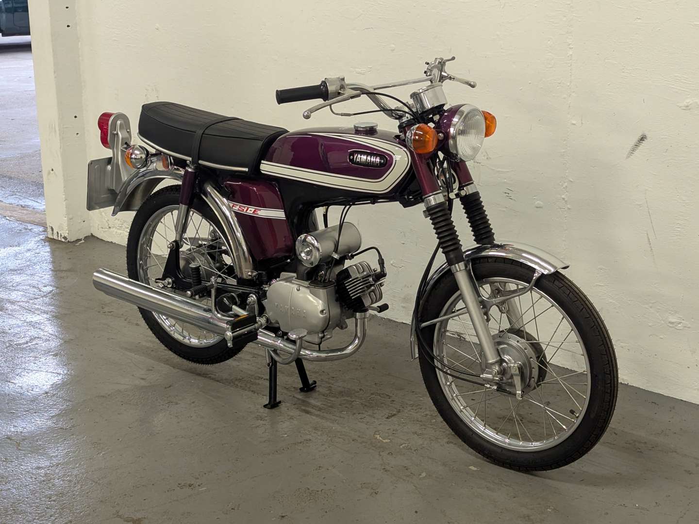 <p>1974 YAMAHA FS1E</p>