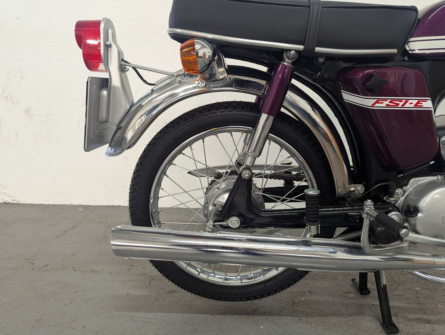 <p>1974 YAMAHA FS1E</p>