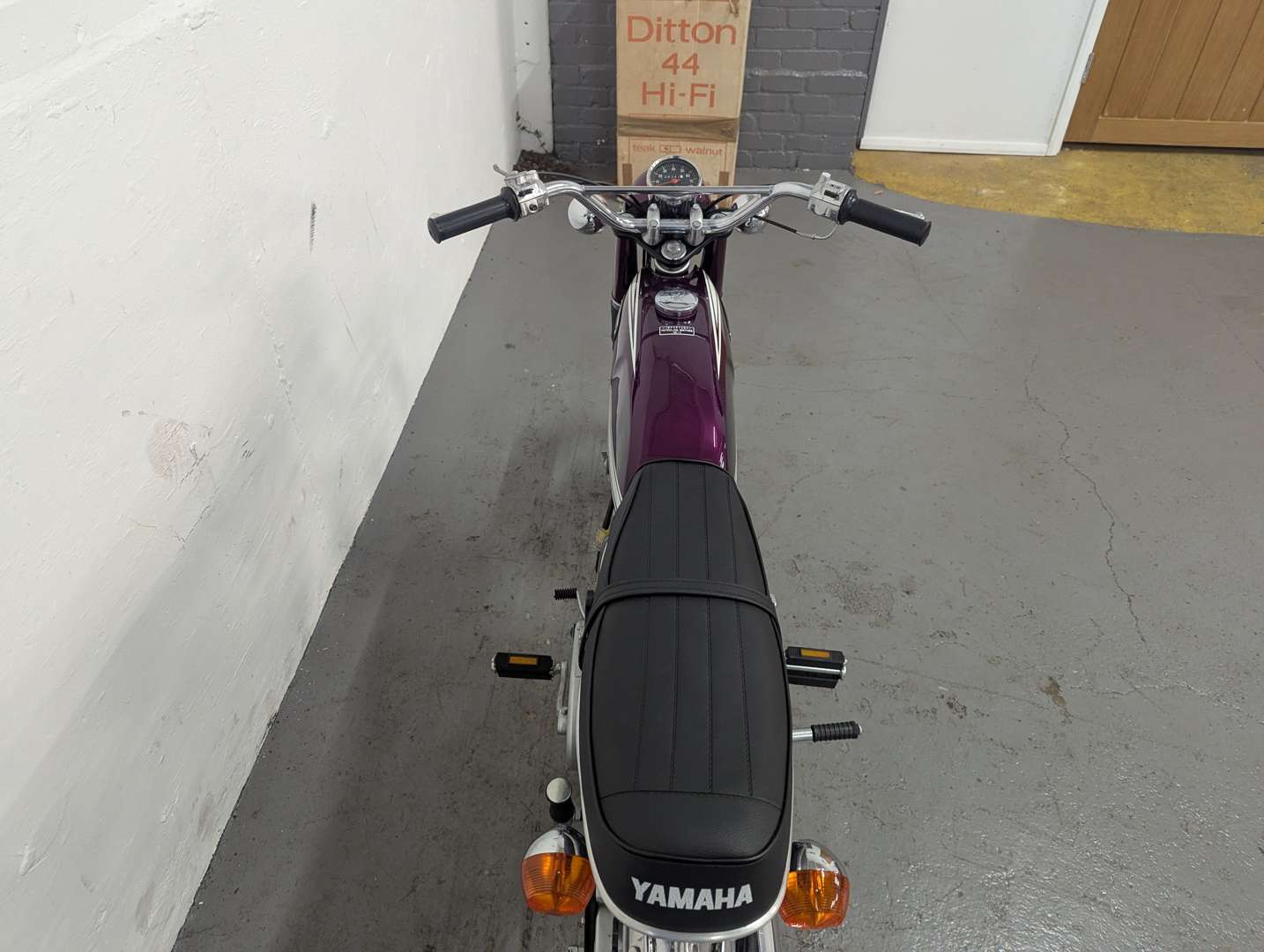 <p>1974 YAMAHA FS1E</p>