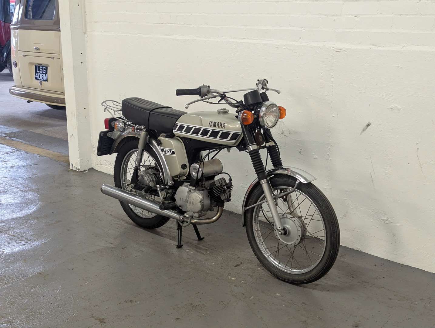 <p>1973 YAMAHA FS1E</p>