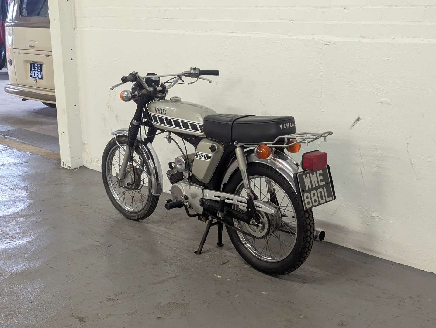<p>1973 YAMAHA FS1E</p>