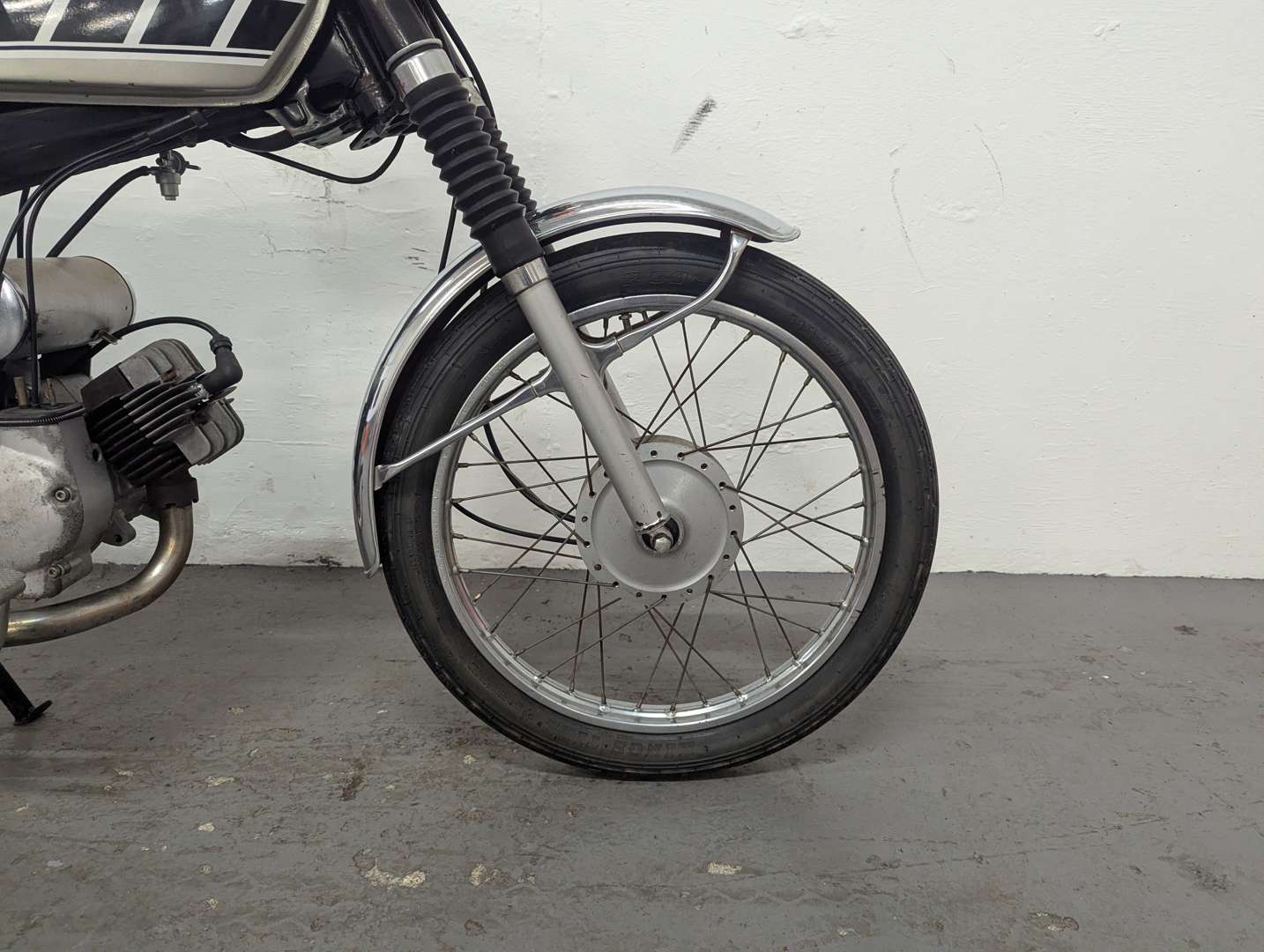<p>1973 YAMAHA FS1E</p>