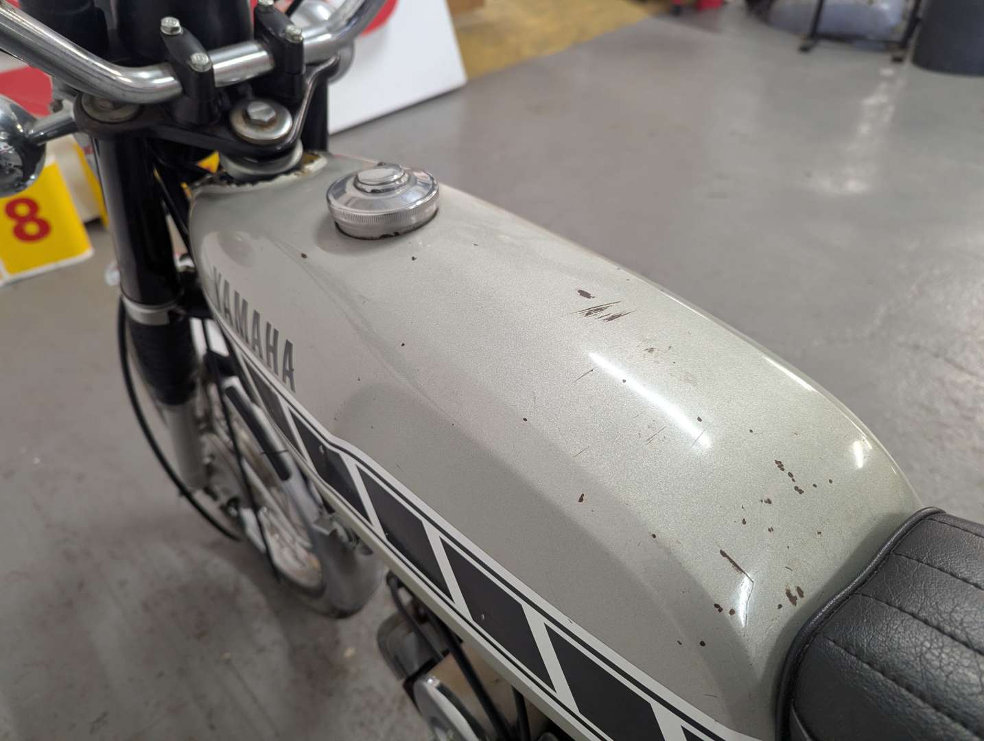 <p>1973 YAMAHA FS1E</p>
