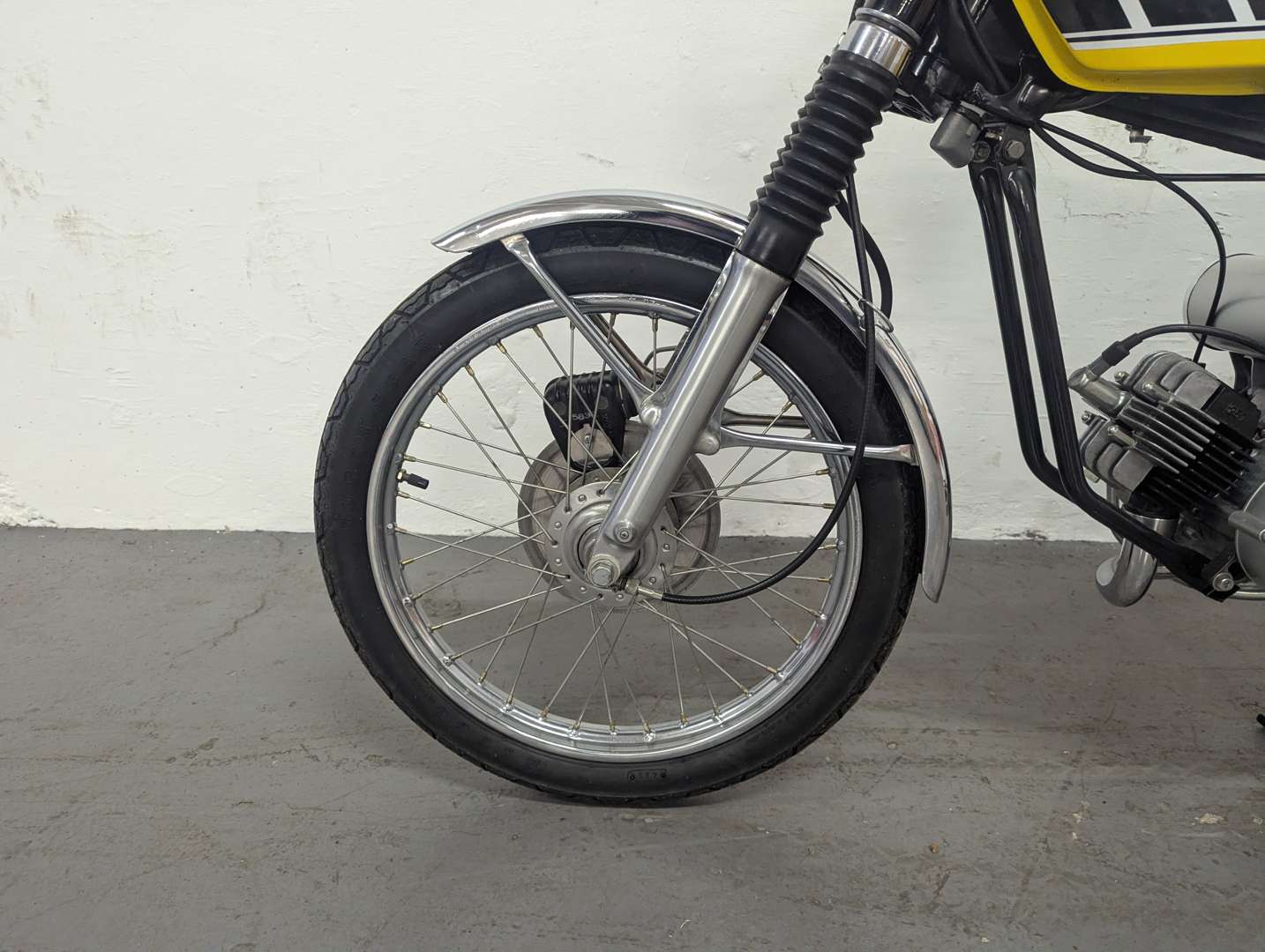 <p>1976 YAMAHA FS1E</p>