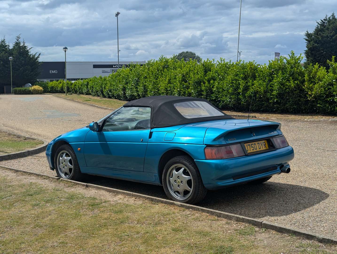 <p>1992 LOTUS ELAN SE TURBO</p>
