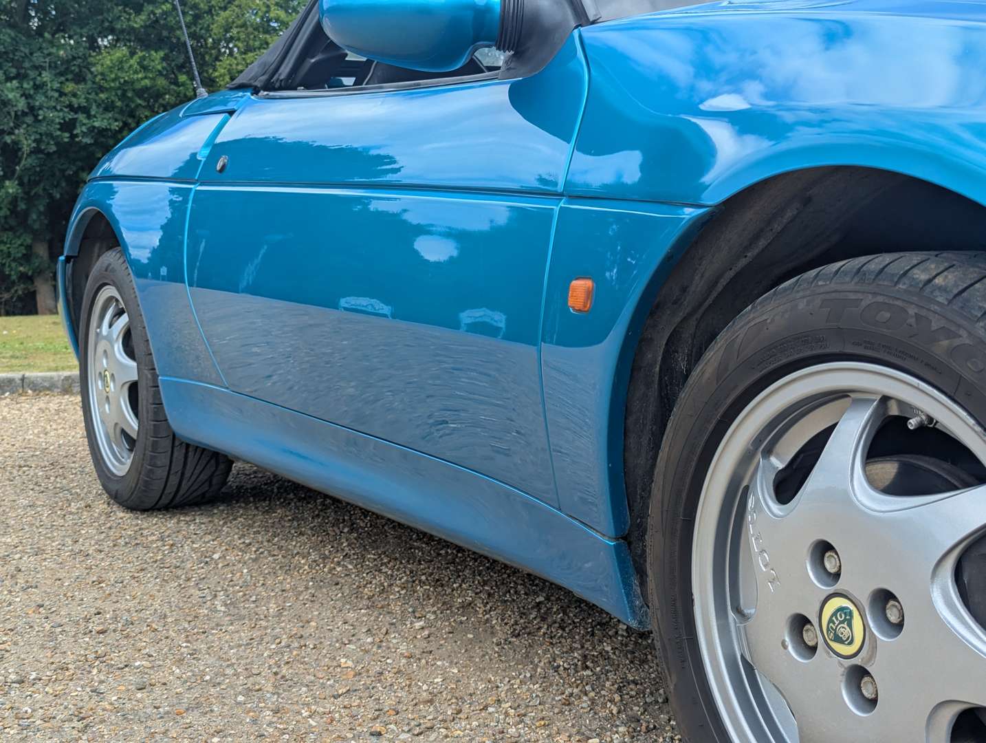 <p>1992 LOTUS ELAN SE TURBO</p>