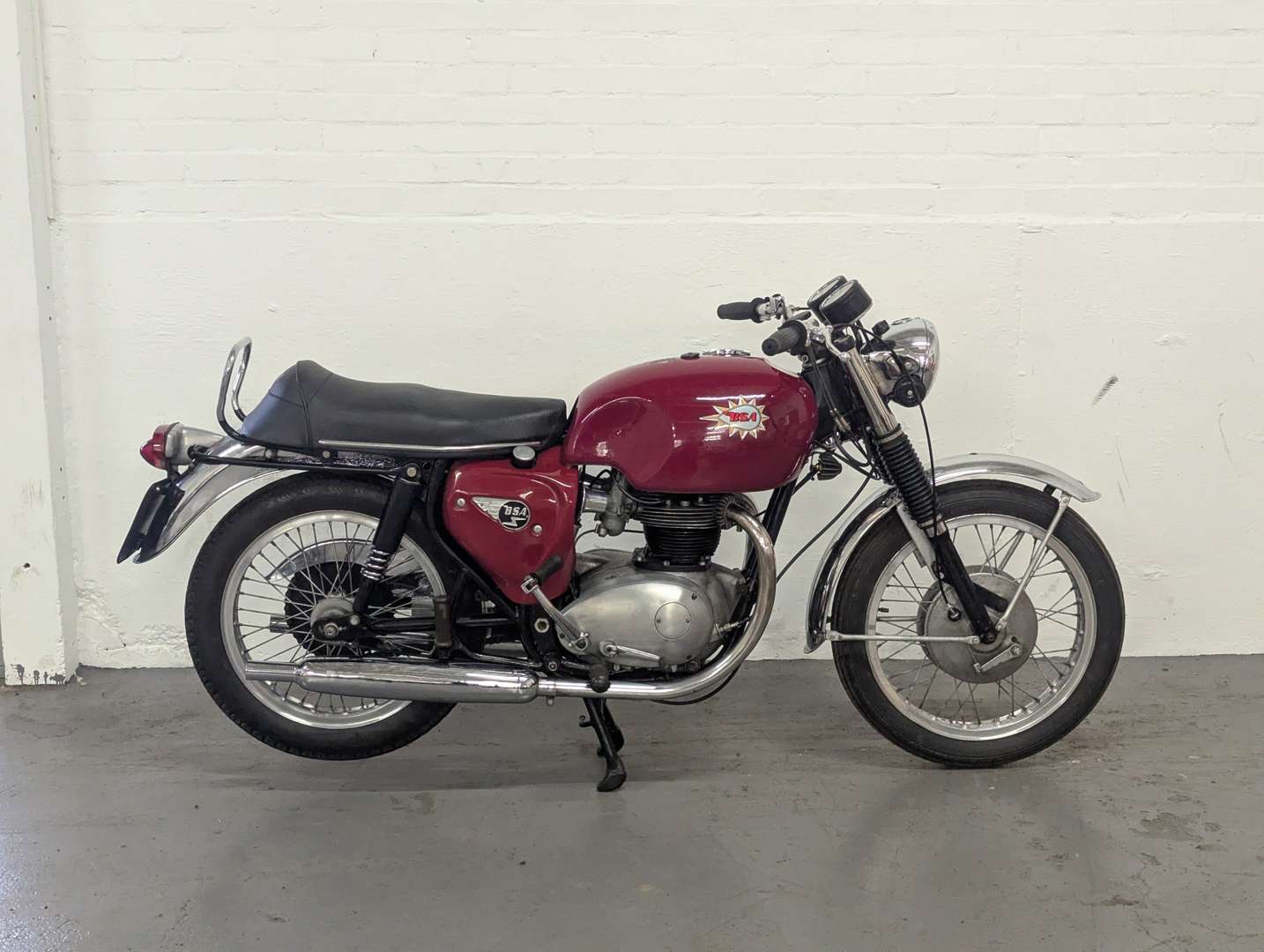 <p>1966 BSA SPITFIRE</p>