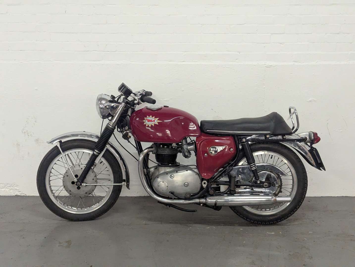 <p>1966 BSA SPITFIRE</p>