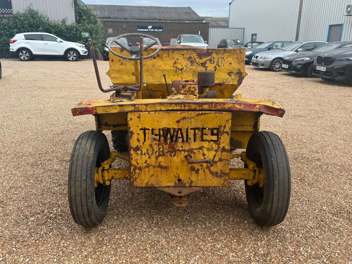 <p>THWAITES DUMPER TRUCK</p>