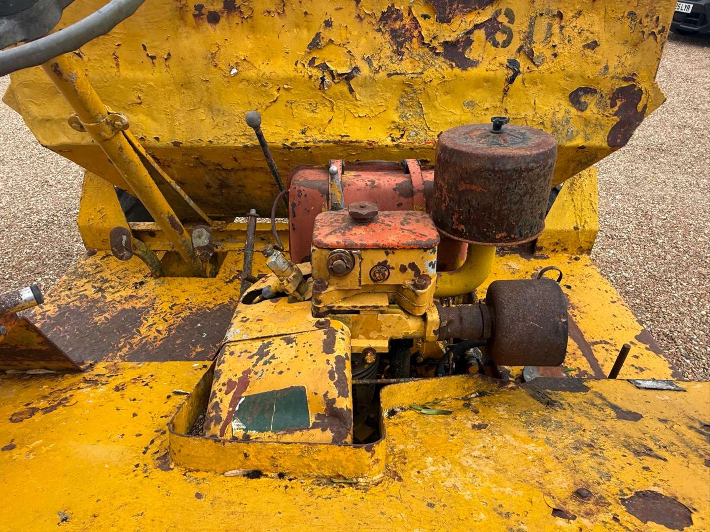 <p>THWAITES DUMPER TRUCK</p>