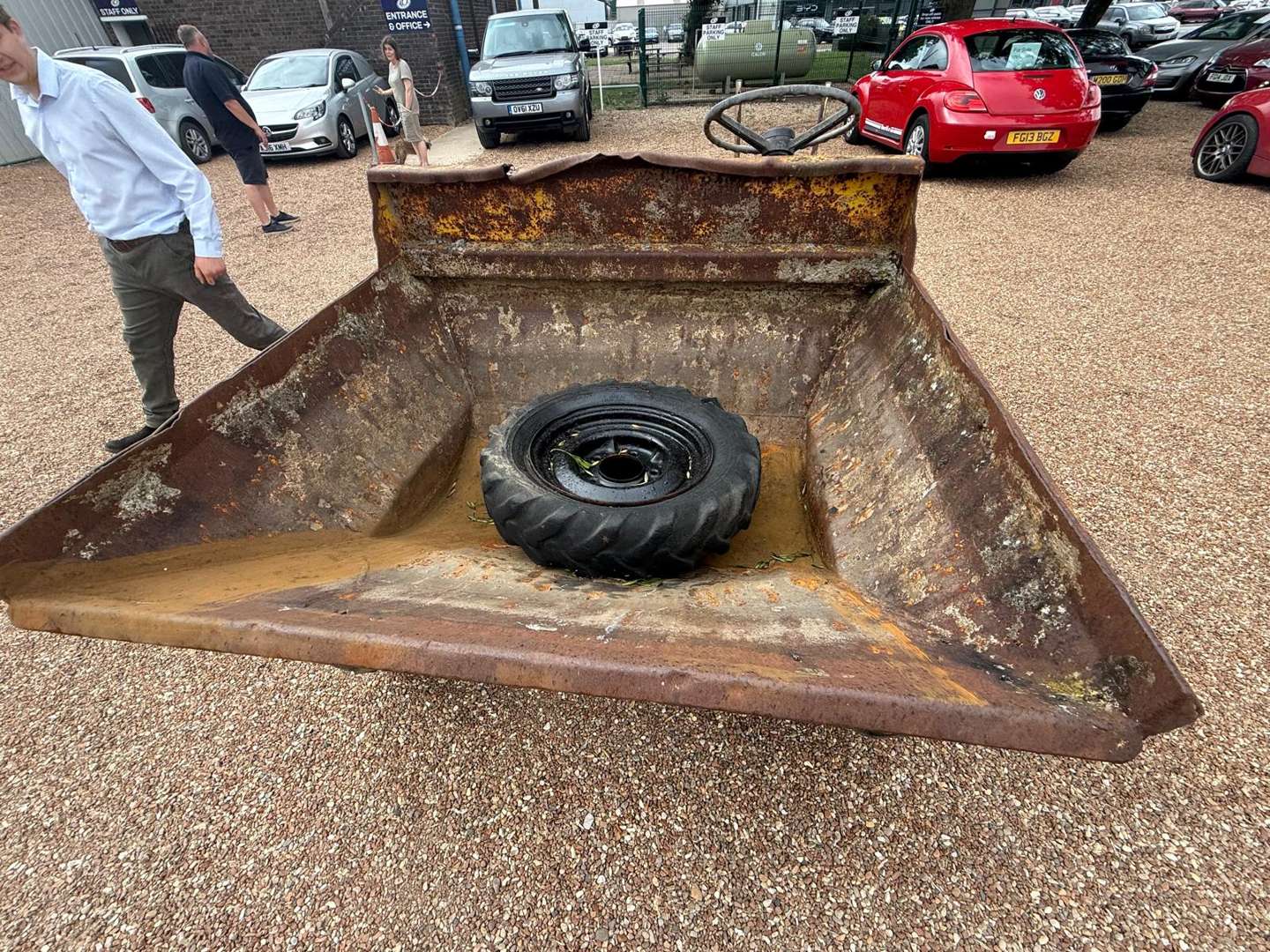 <p>THWAITES DUMPER TRUCK</p>