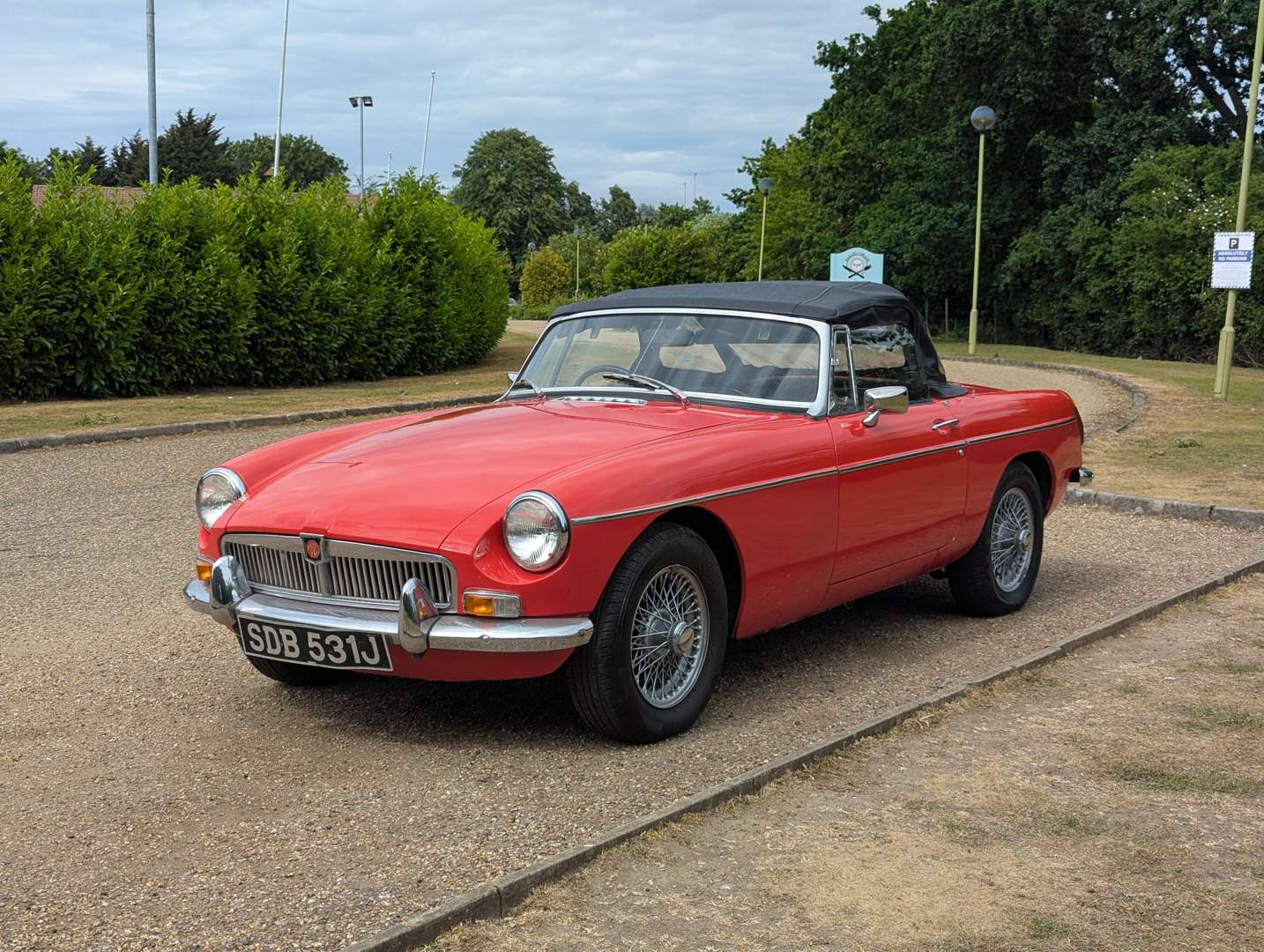 <p>1970 MG B ROADSTER</p>