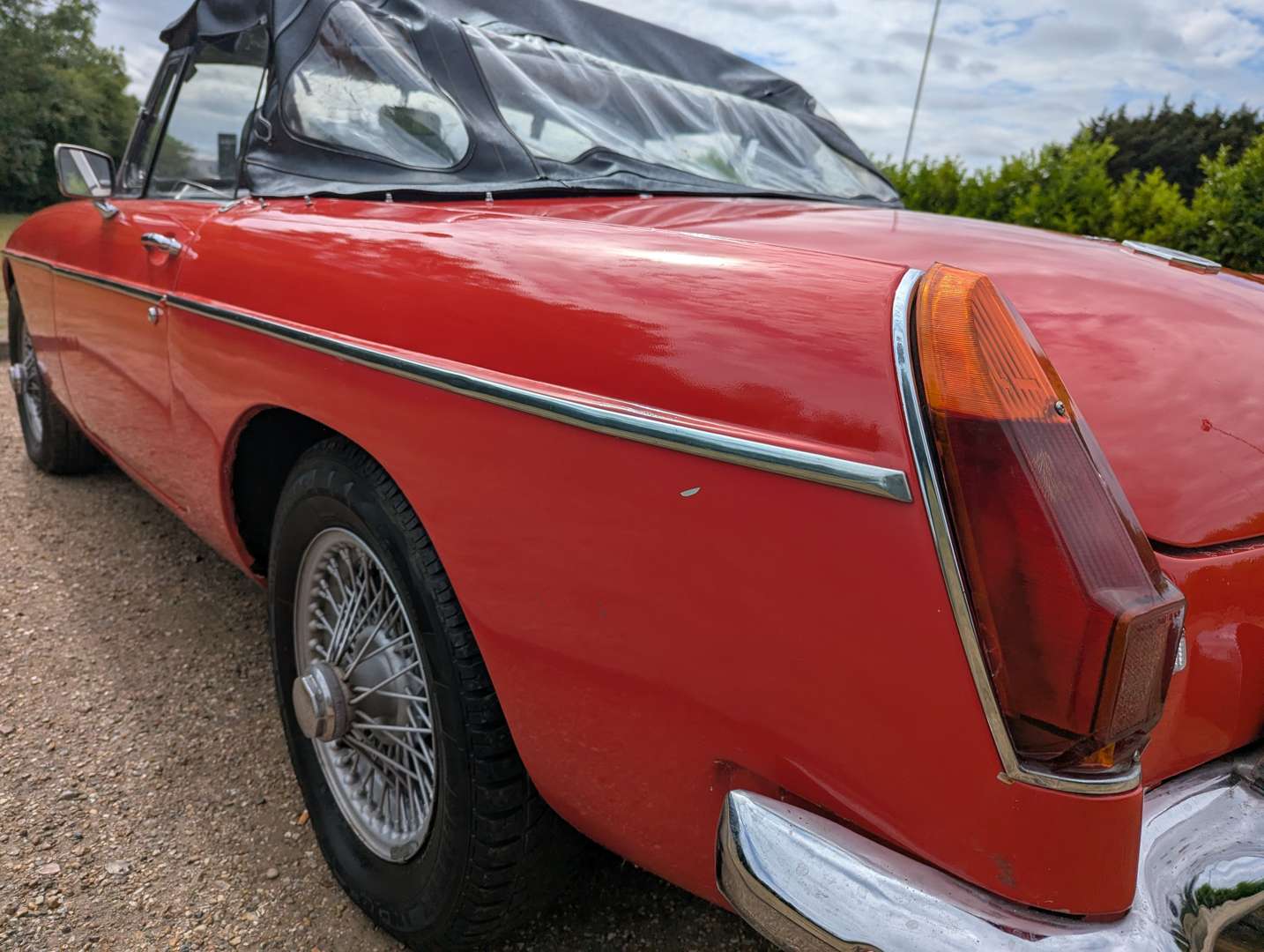 <p>1970 MG B ROADSTER</p>