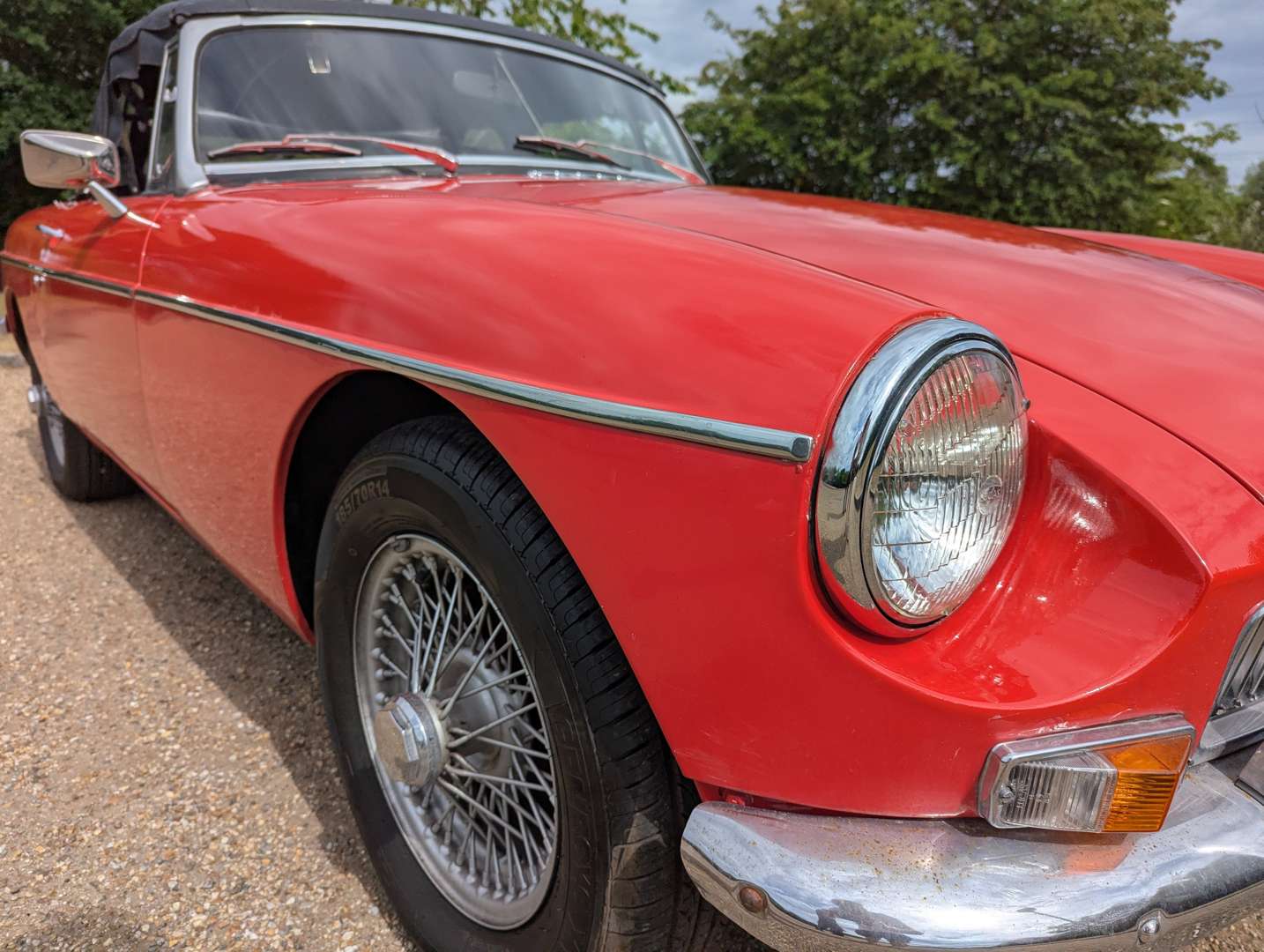 <p>1970 MG B ROADSTER</p>