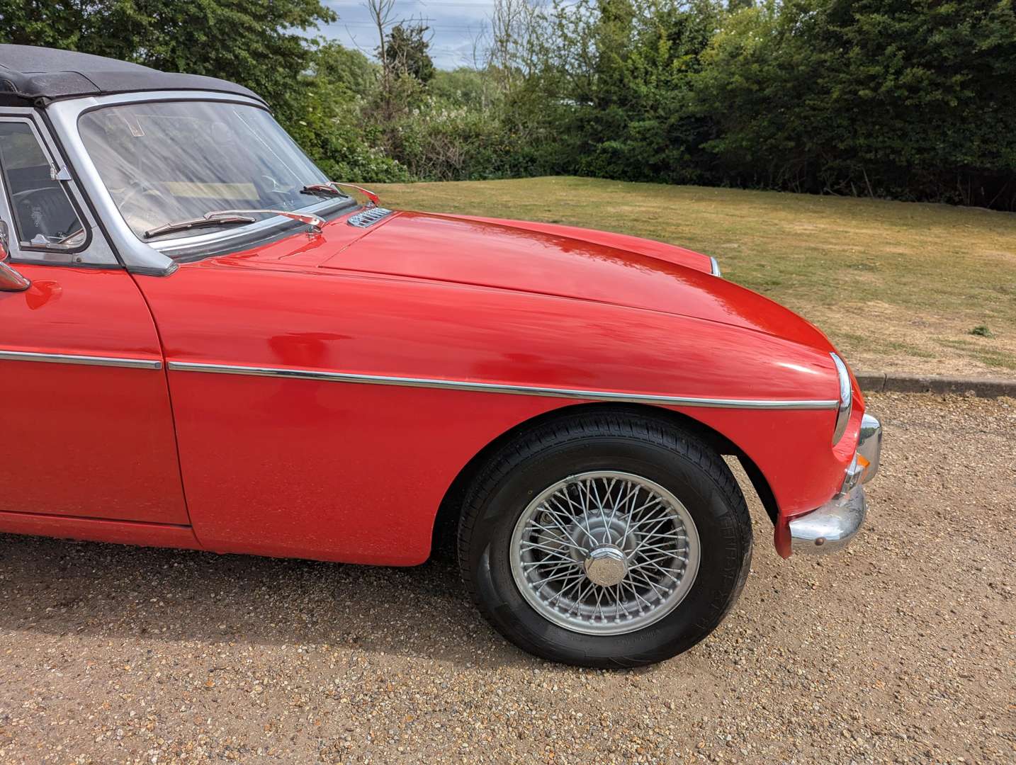 <p>1970 MG B ROADSTER</p>