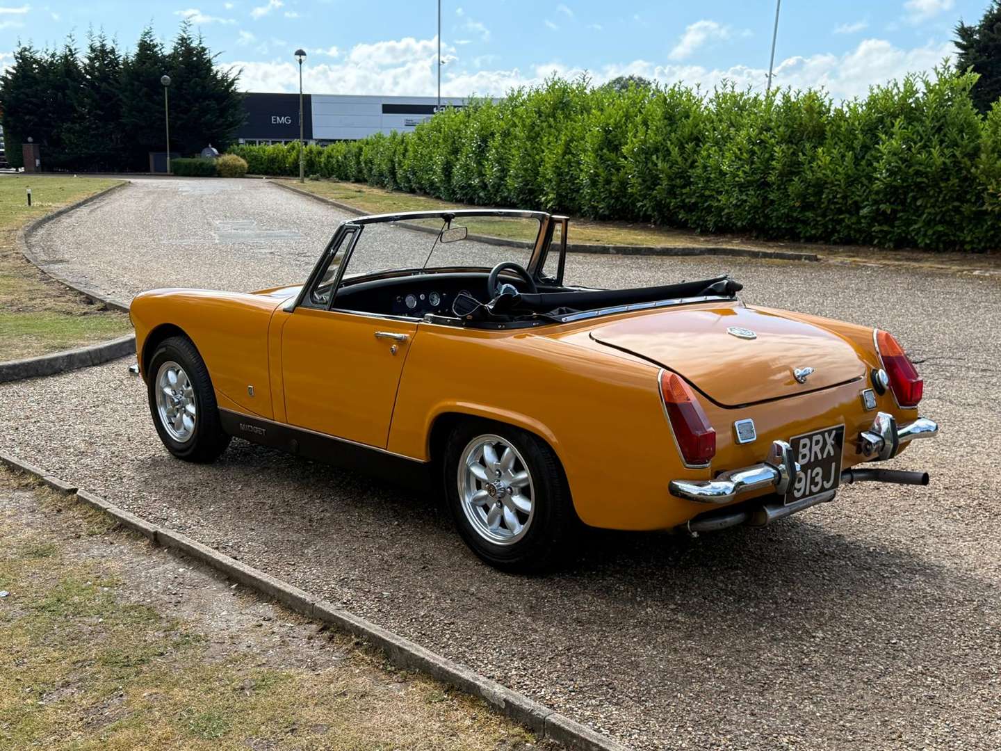 <p>1971 MG MIDGET</p>