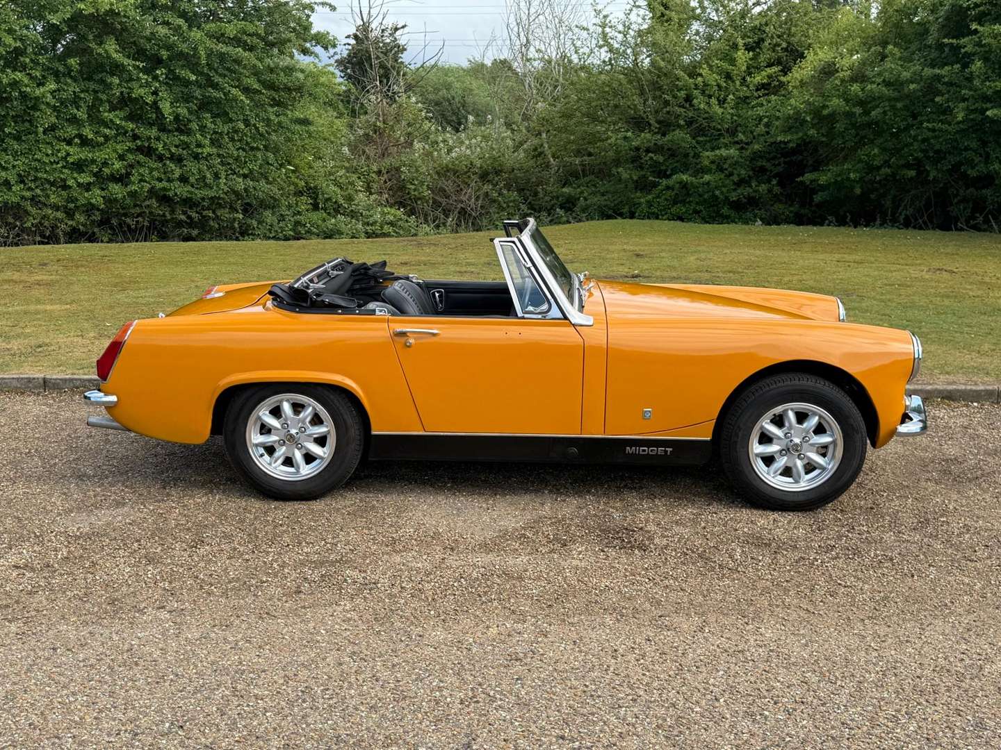 <p>1971 MG MIDGET</p>