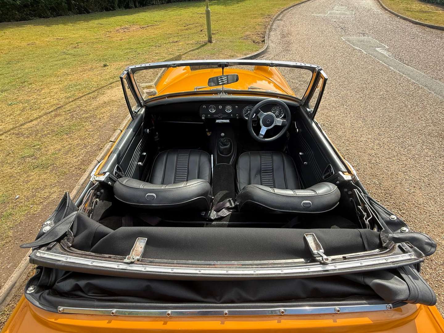 <p>1971 MG MIDGET</p>