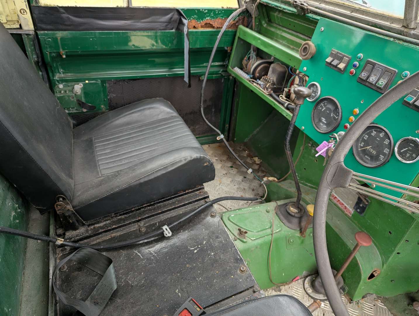 <p>1959 LAND ROVER SERIES II SWB</p>