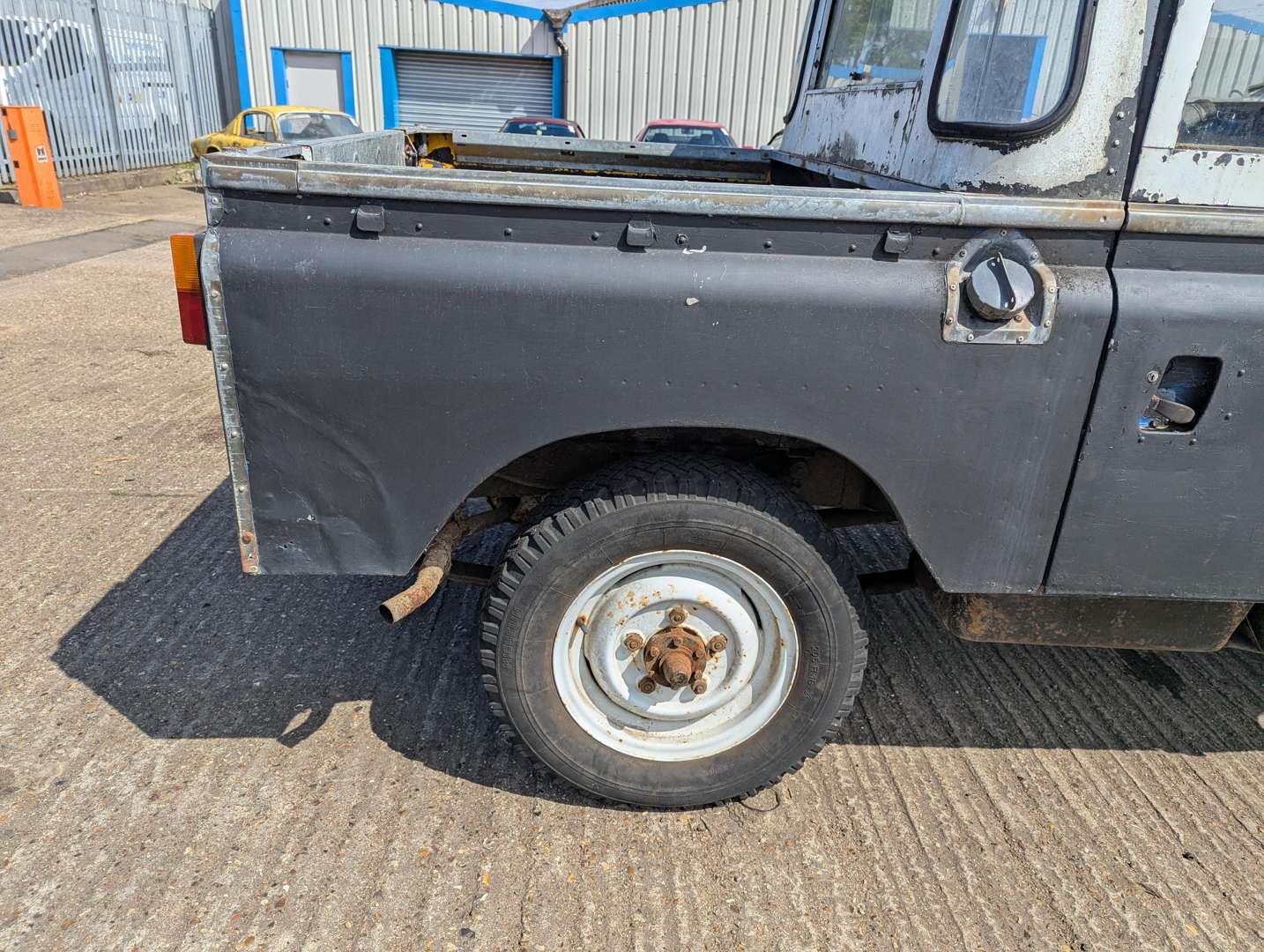 <p>1966 LAND ROVER SERIES IIA SWB</p>