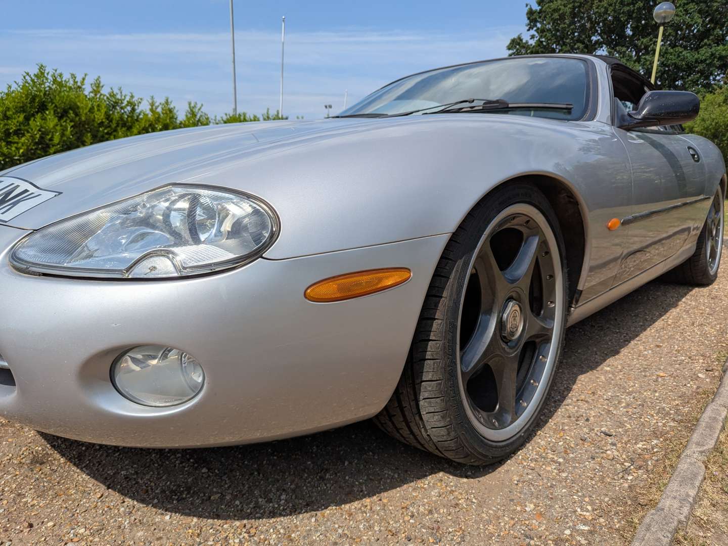 <p>2001 JAGUAR XK8 4.0 CONVERTIBLE</p>