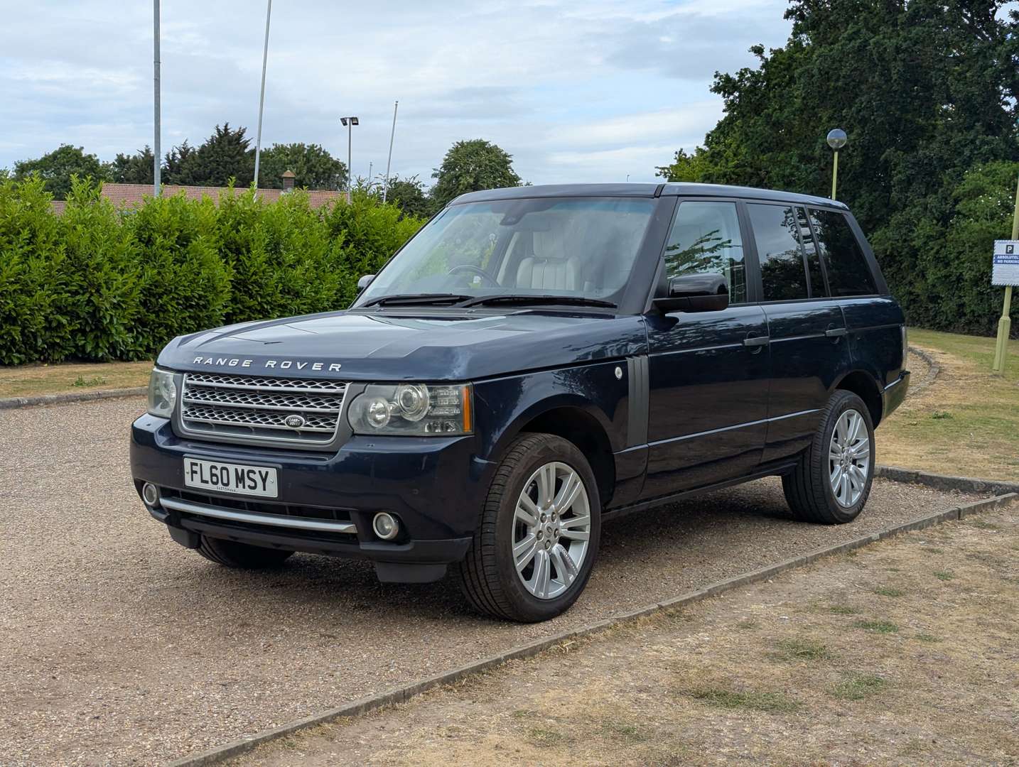 <p>2010 RANGE ROVER VOGUE TDV8 AUTO</p>