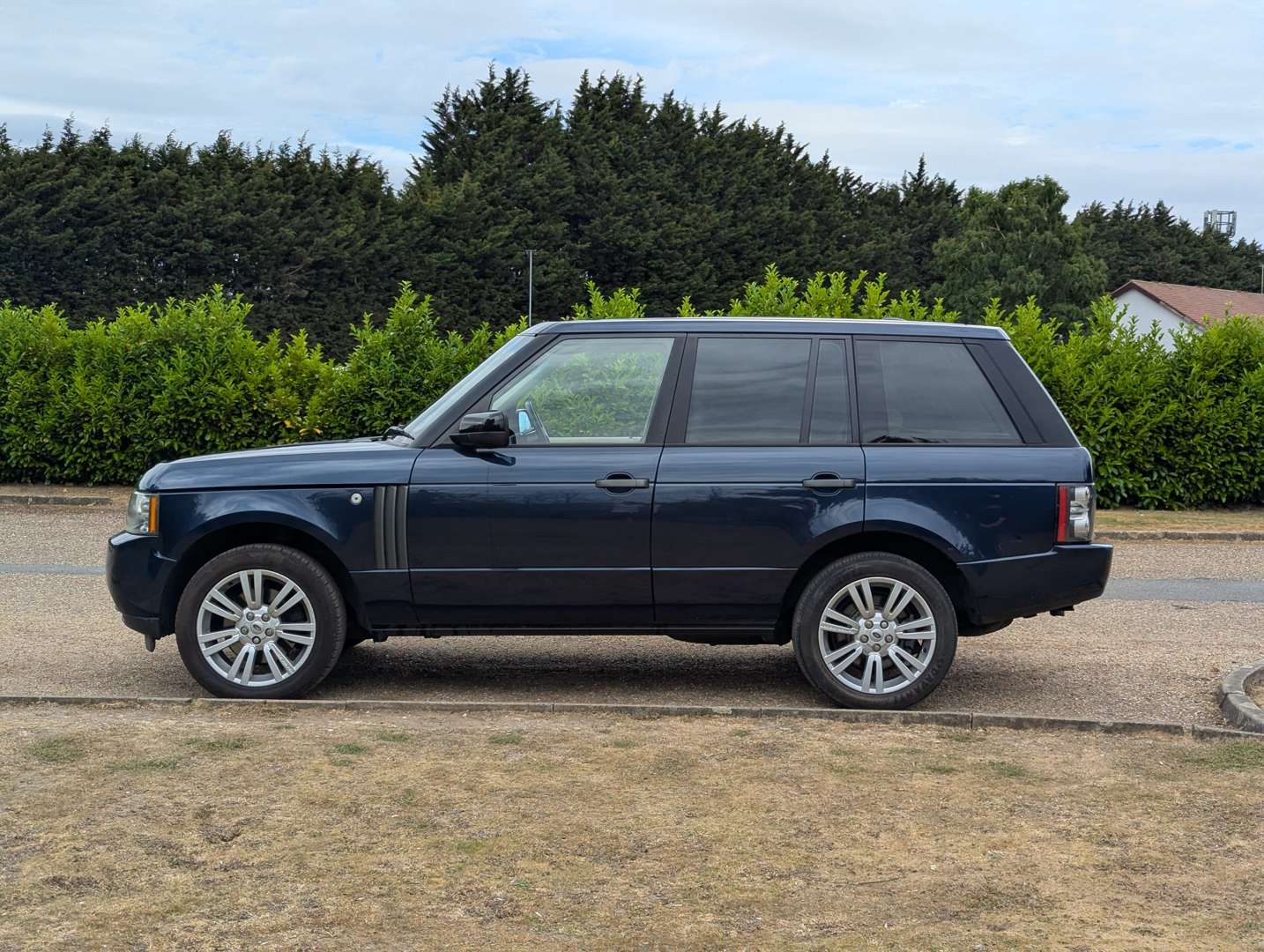 <p>2010 RANGE ROVER VOGUE TDV8 AUTO</p>