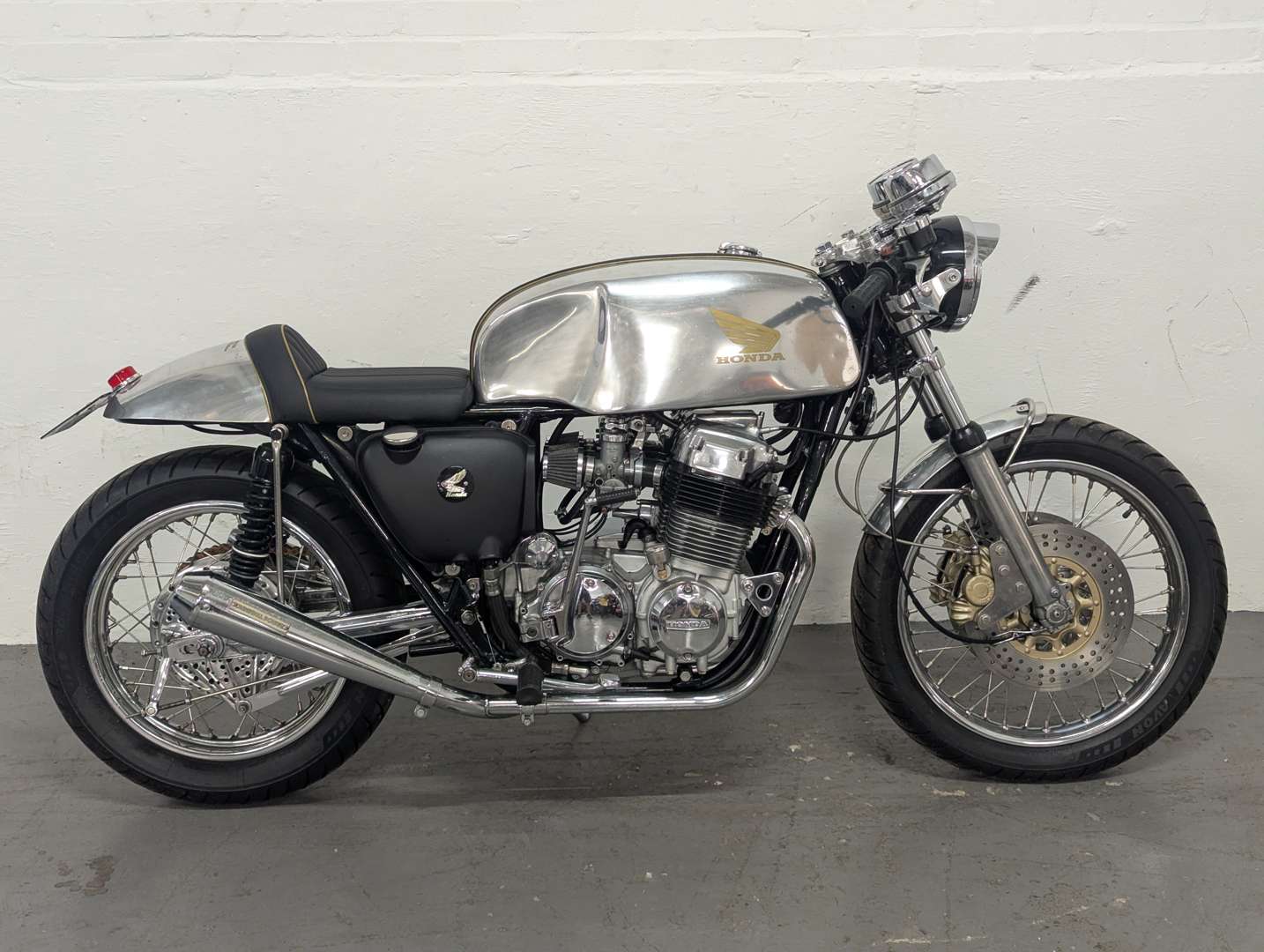 <p>1971 HONDA CB750 CAFE RACER</p>