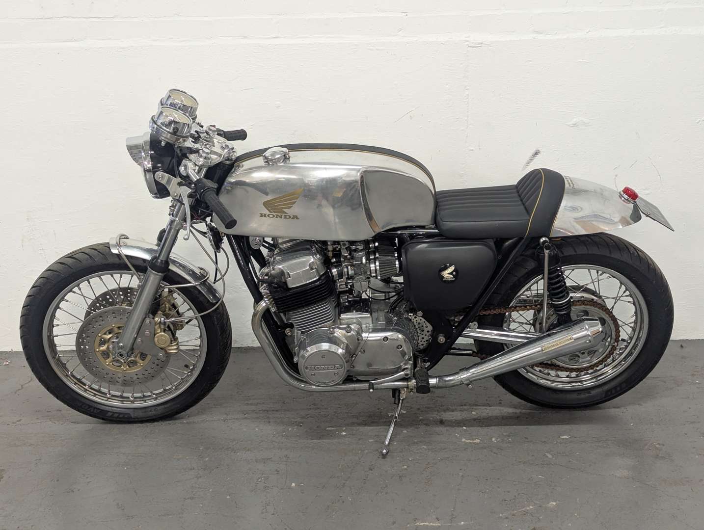 <p>1971 HONDA CB750 CAFE RACER</p>