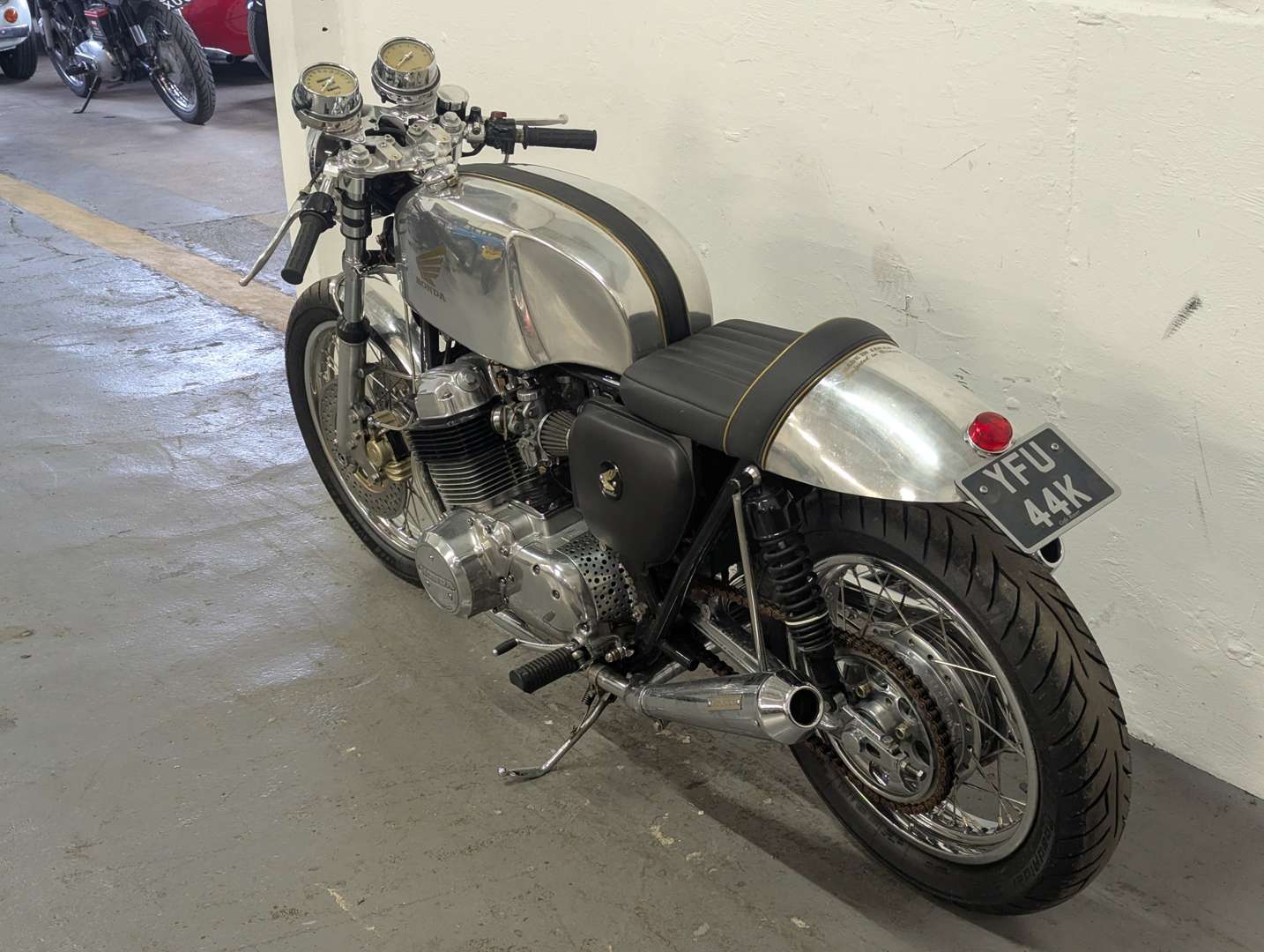 <p>1971 HONDA CB750 CAFE RACER</p>