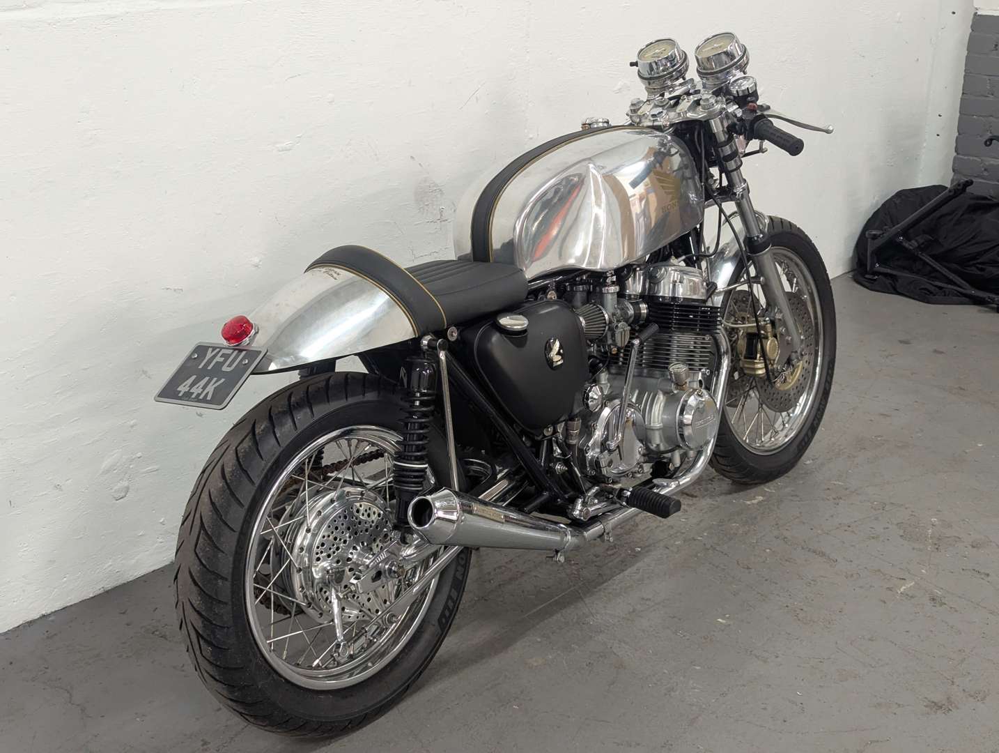 <p>1971 HONDA CB750 CAFE RACER</p>
