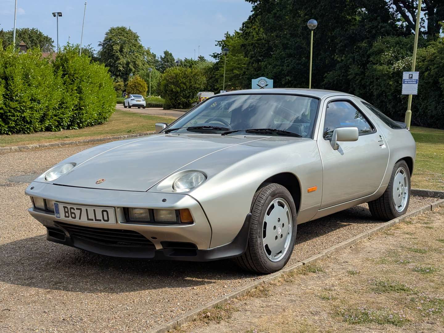 <p>1984 PORSCHE 928 S AUTO</p>
