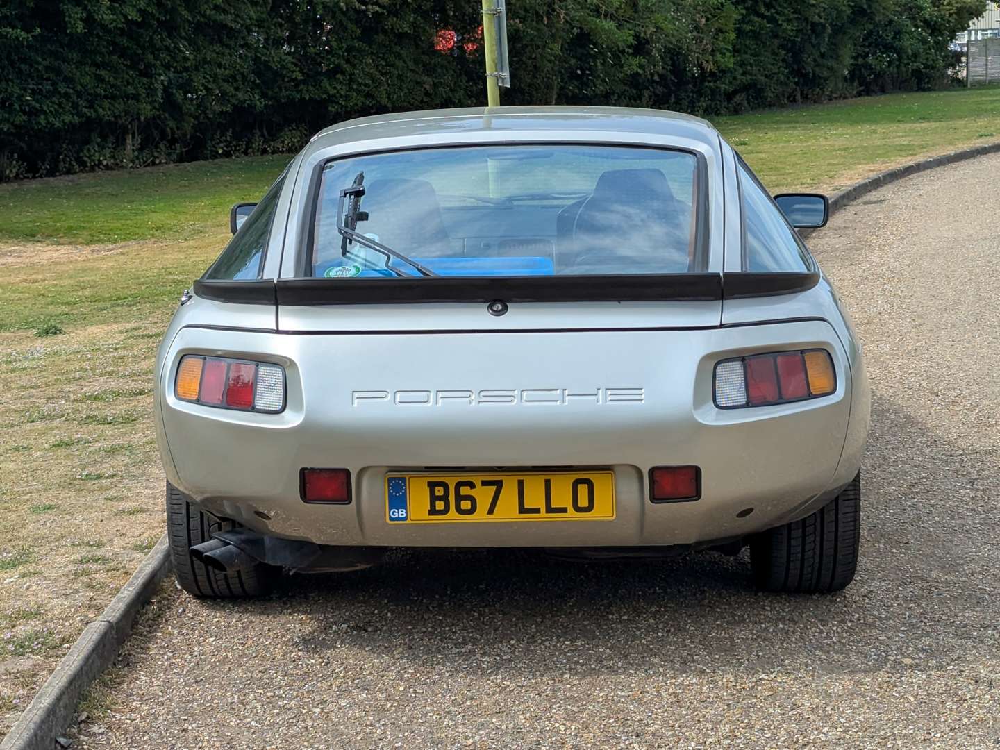 <p>1984 PORSCHE 928 S AUTO</p>