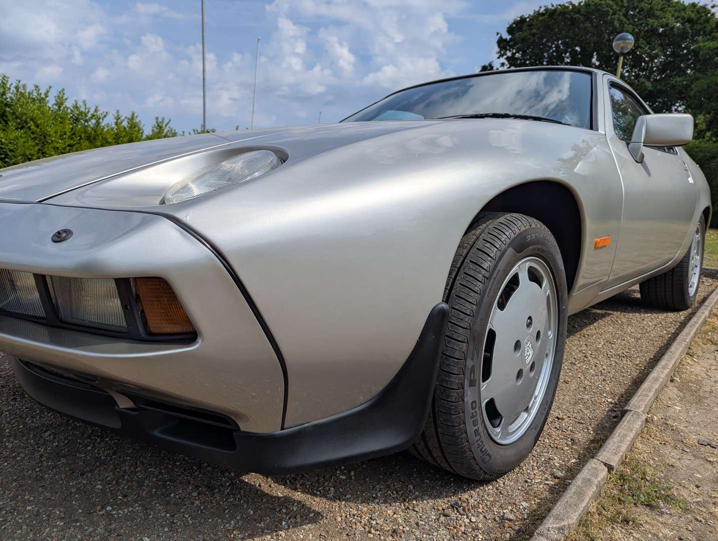 <p>1984 PORSCHE 928 S AUTO</p>