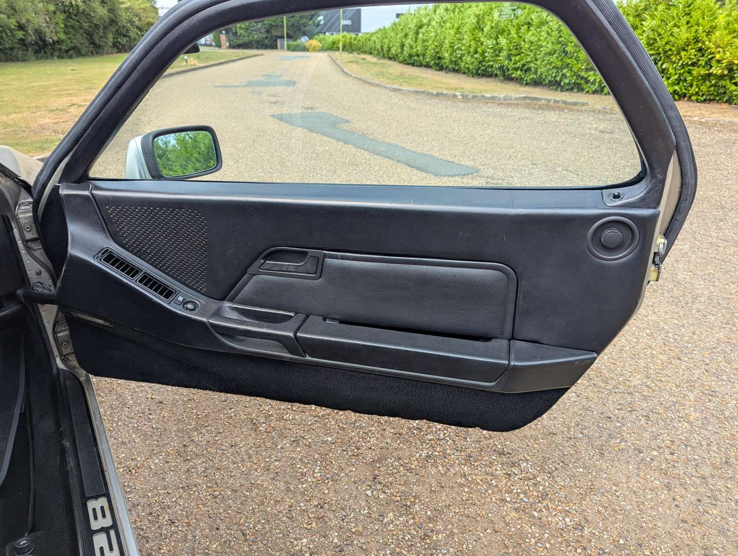 <p>1984 PORSCHE 928 S AUTO</p>